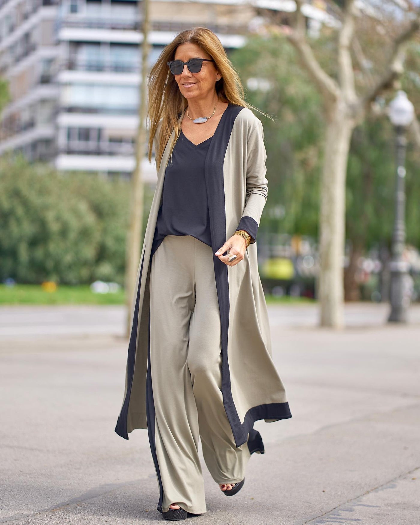 Slimming suit with GILET GIFT | Dresshood™